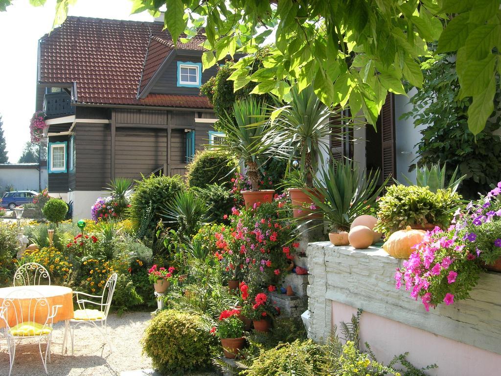 Haus Thon Lägenhet Bodensdorf Exteriör bild