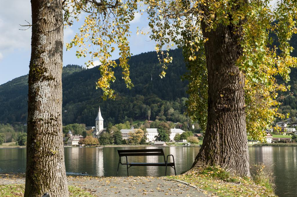 Haus Thon Lägenhet Bodensdorf Exteriör bild